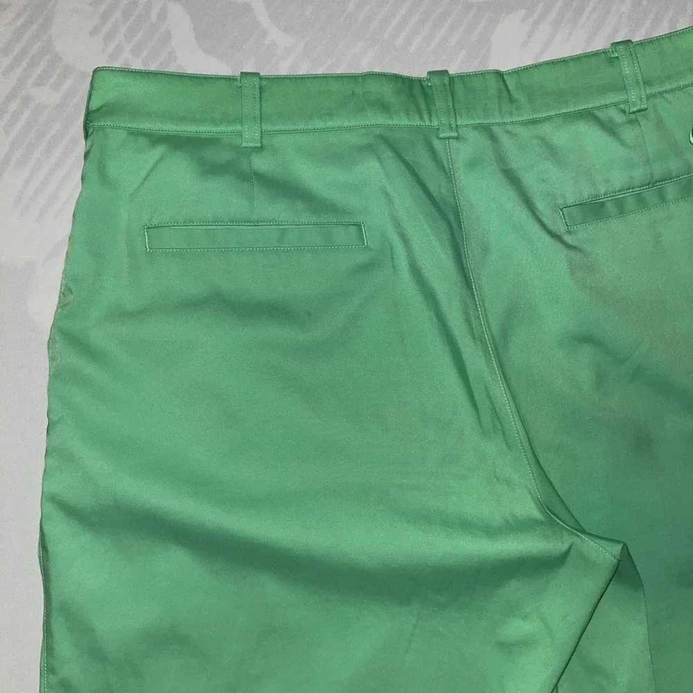 Nike Golf Mens Lime Green Shorts Size 34